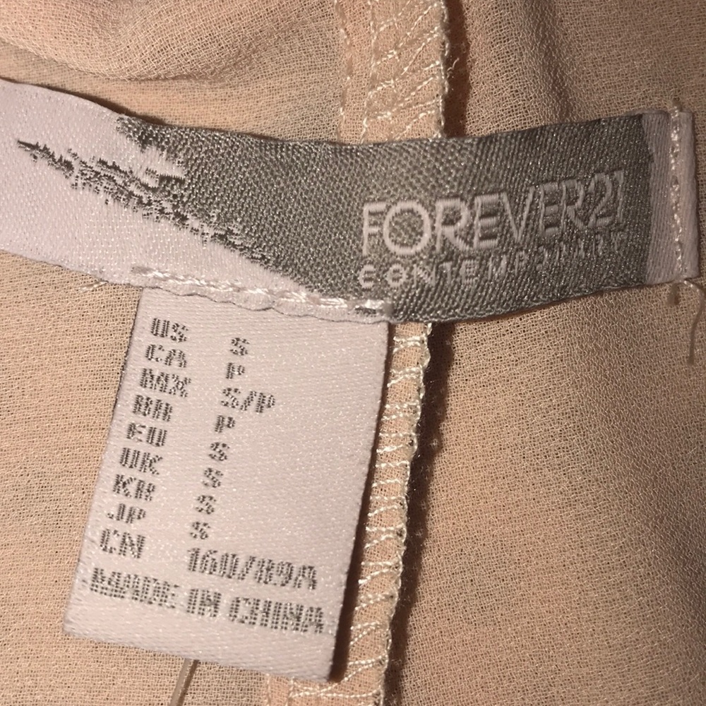 Forever 21 Short Le dress. - Picture 6 of 6